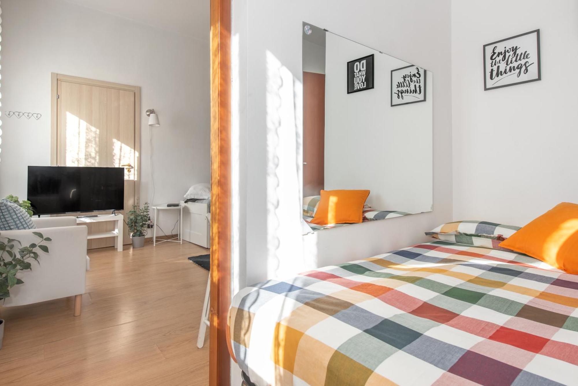 Central Little Basic Apartment Roma Ngoại thất bức ảnh